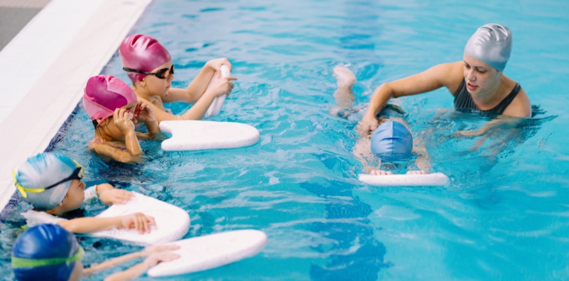 The Ultimate Pool and Beach Safety Guide For Parents